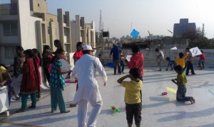 (DN32) 15-01-2014 Divya Uttarayan  on DDB Terrace (22) (Copy) 